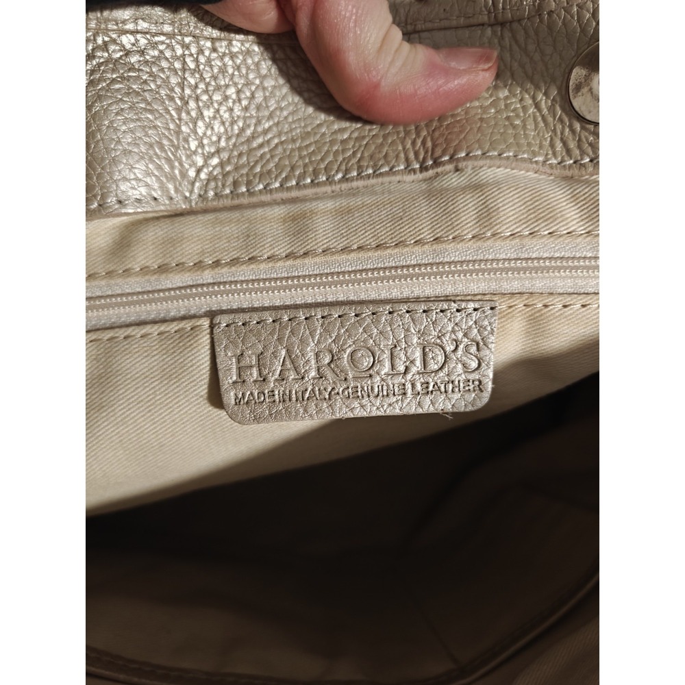 Harold's Metallic Leather Tote Style Shoulder Bag EUC - Picture 10 of 12